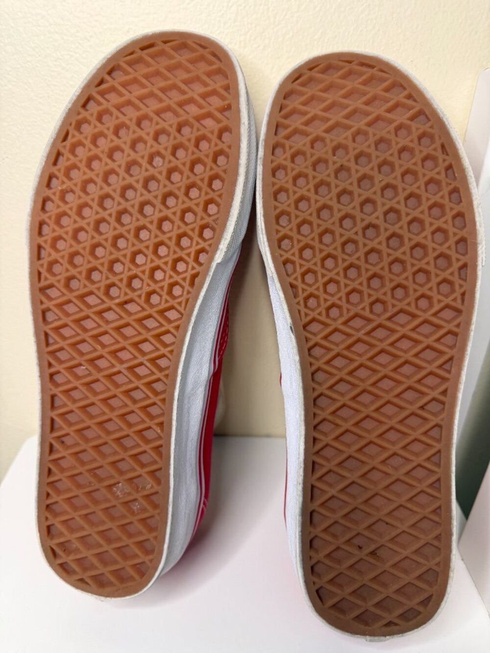 RED Vans Womens Sneakers Shoes Mens7/Womens8.5US - Picture 4 of 6